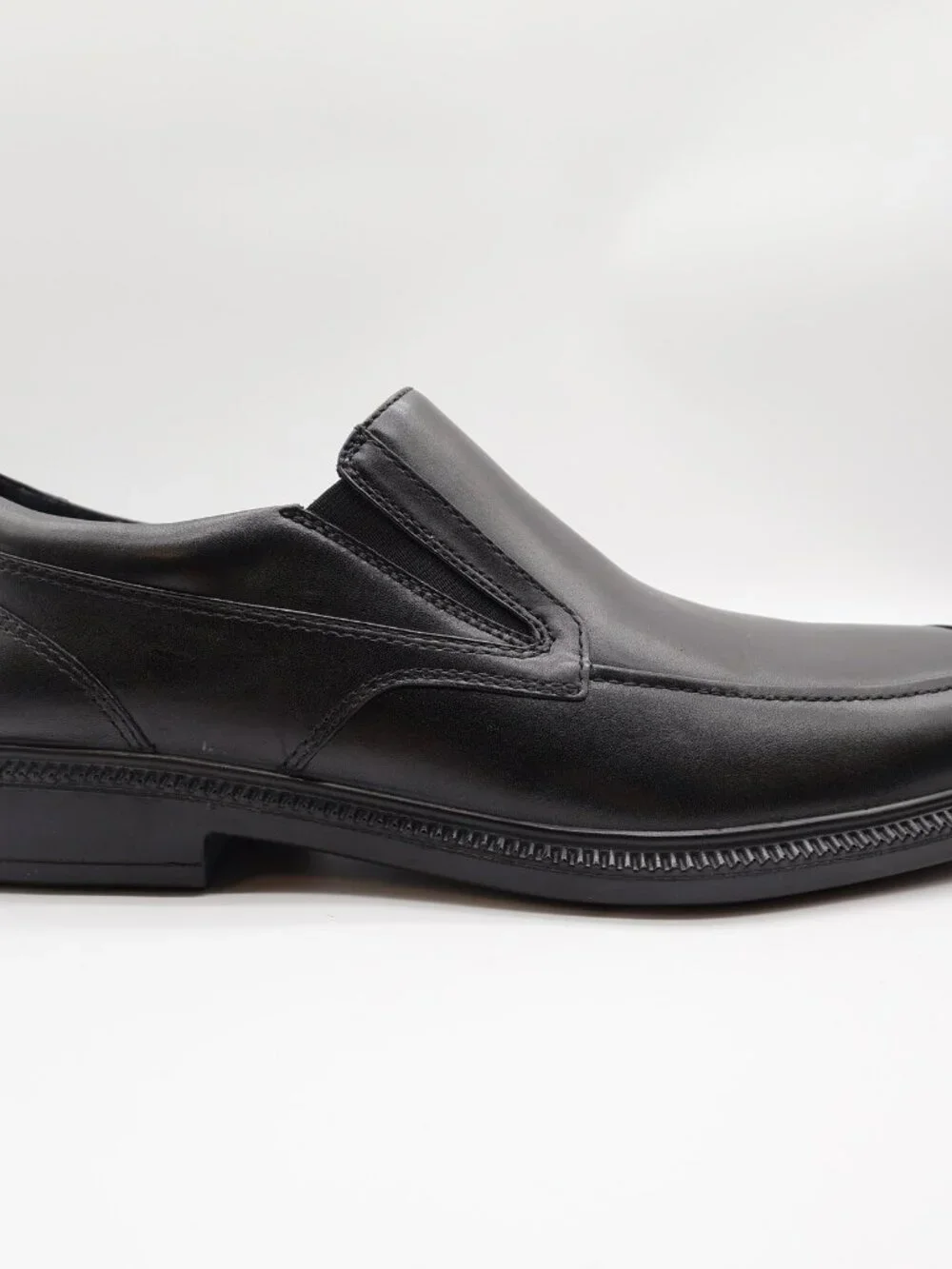 Hush Puppies Leverage Men's 12W Black Leather Waterproof Slip-On Shoes